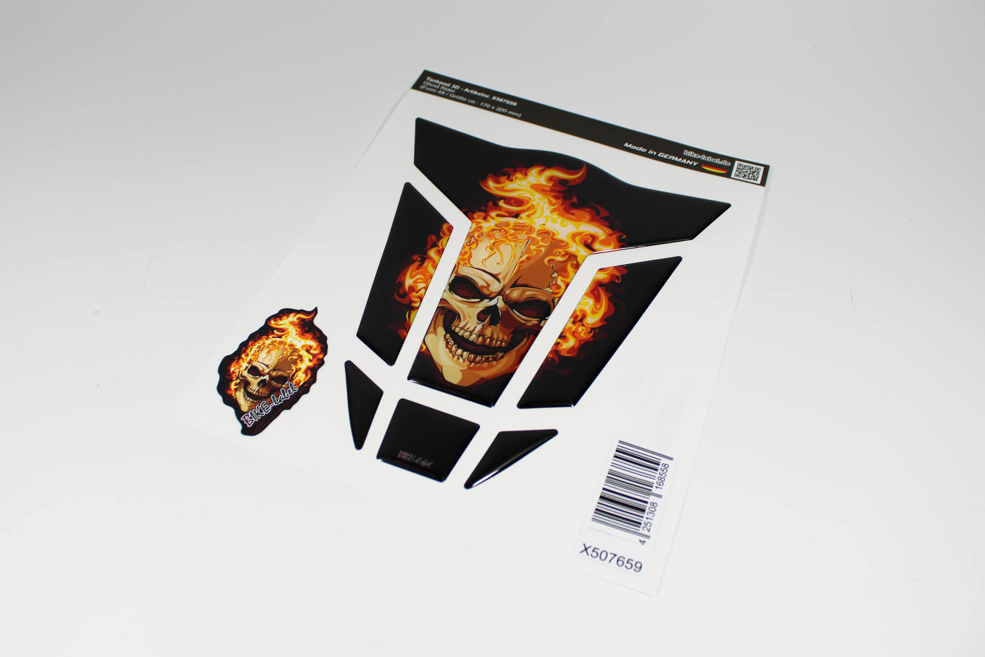 Motorrad 3D Tankpad Sticker – Totenkopf-Flammen Design, Lackschutz für Tank