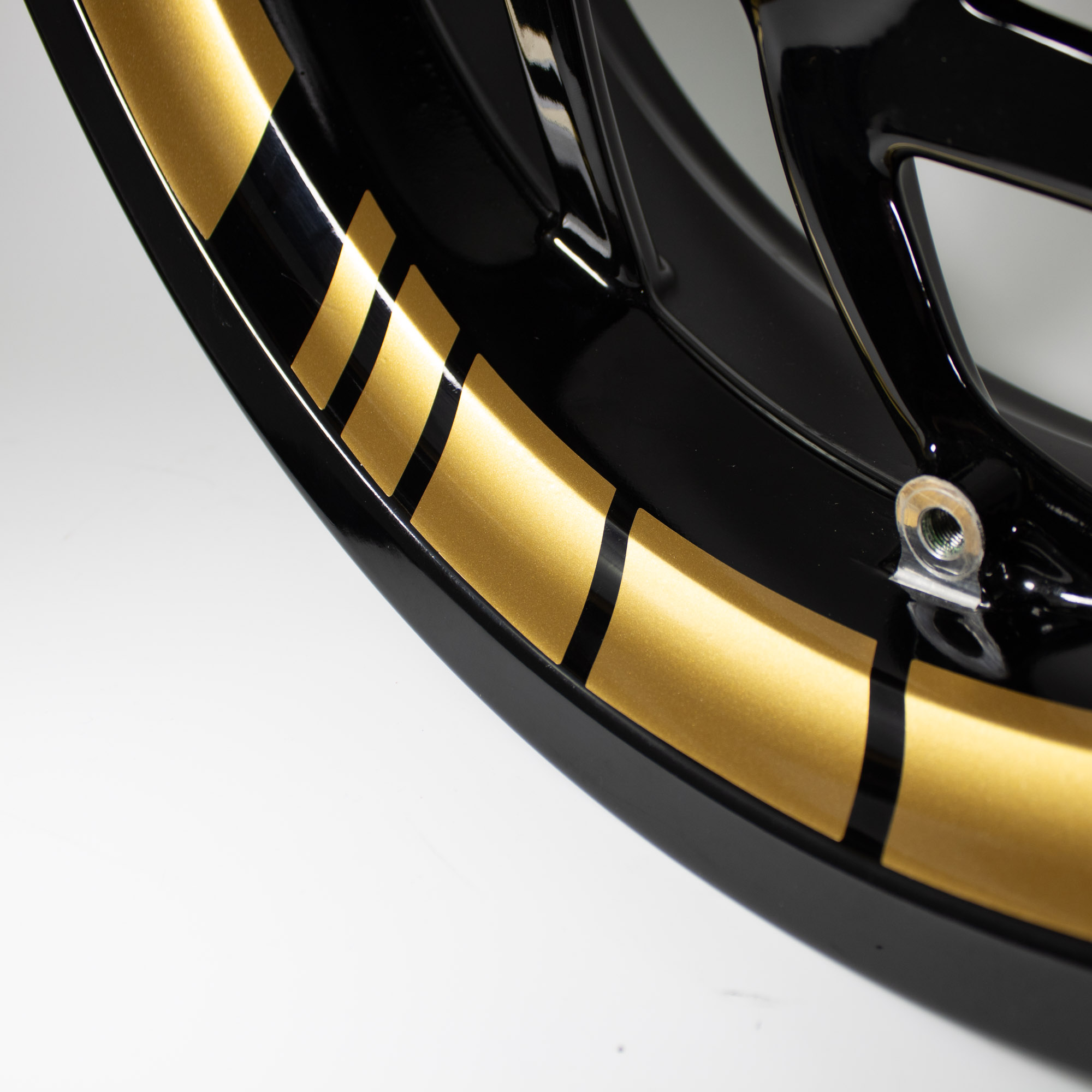 Felgenbett Aufkleber GP Style Gold 16er Set Rim Stripes Motorrad Auto