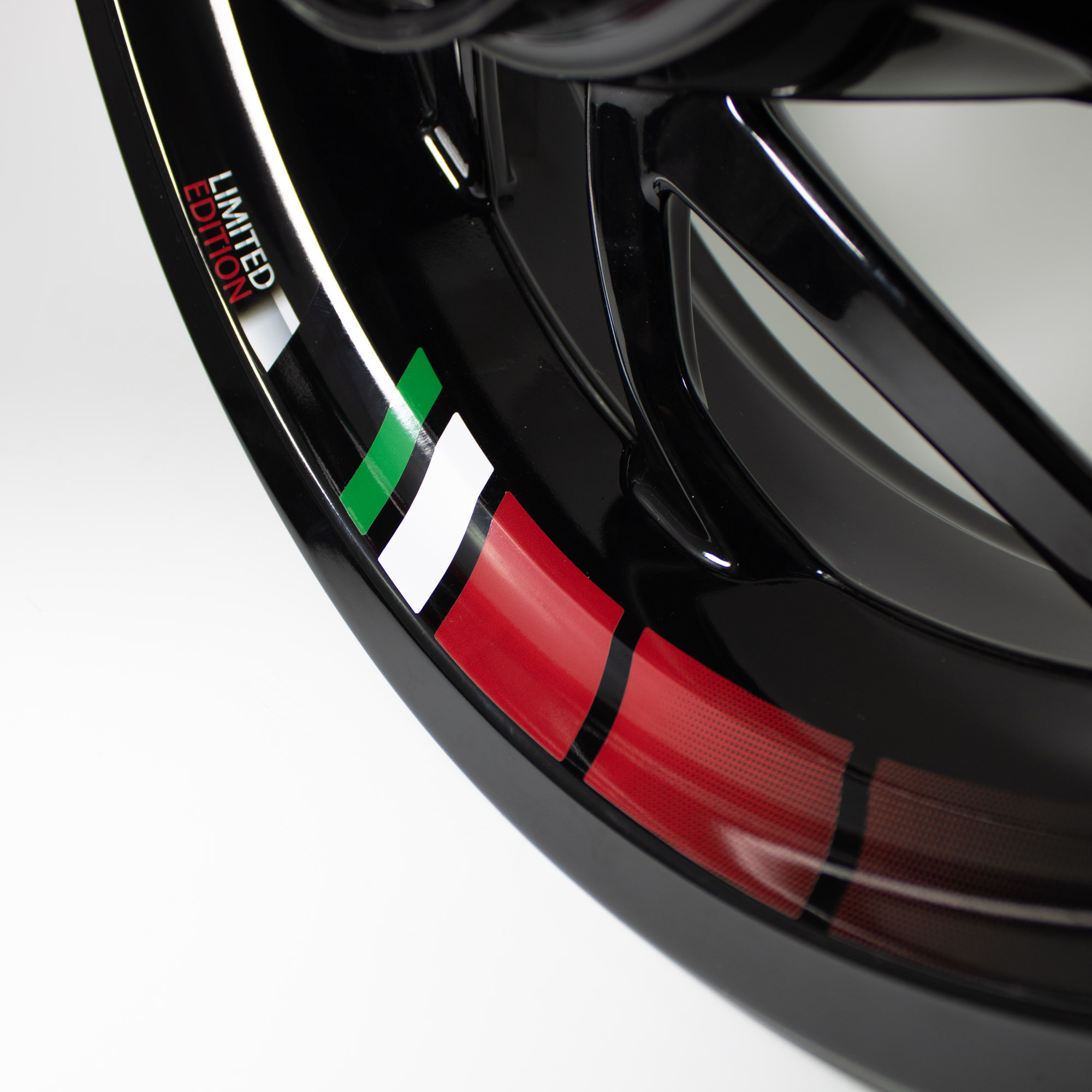 Felgenbett Aufkleber GP Style Italien 16er Set Rim Stripes Motorrad Auto