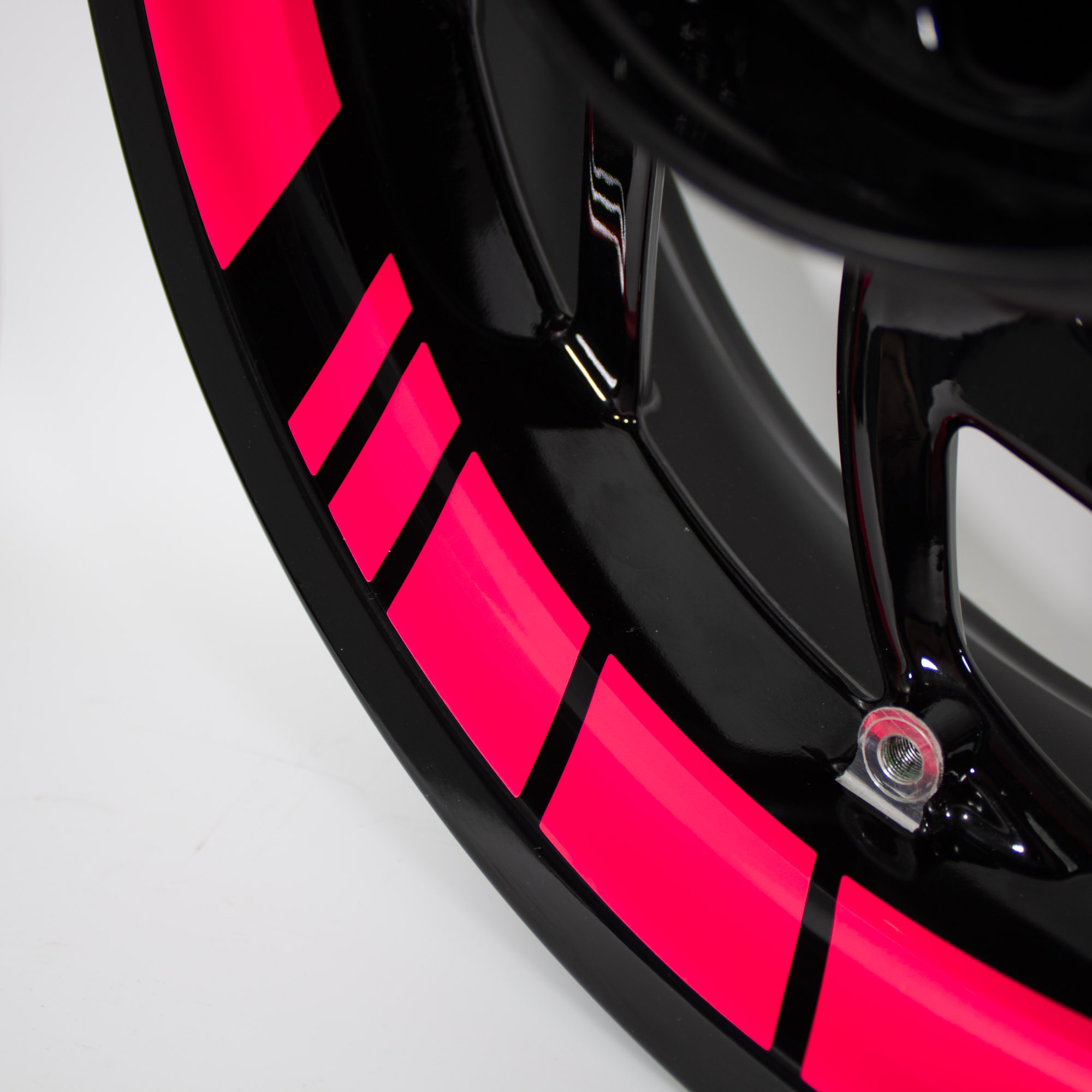 Felgenbett Aufkleber GP Style Neon Pink 16er Set Rim Stripes Motorrad Auto